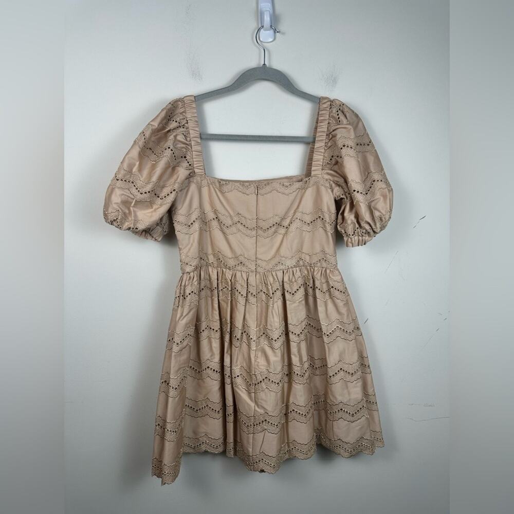 NWT Atelier 17.56 Cassandra Smocked Eyelet Mini Dress Sand Size Small Coquet - Picture 3 of 10